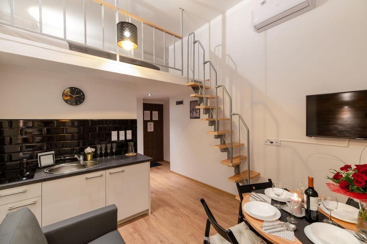 Hotel apartamentowy Dietla 99 - Ideal Location - In The Heart Of 3*
