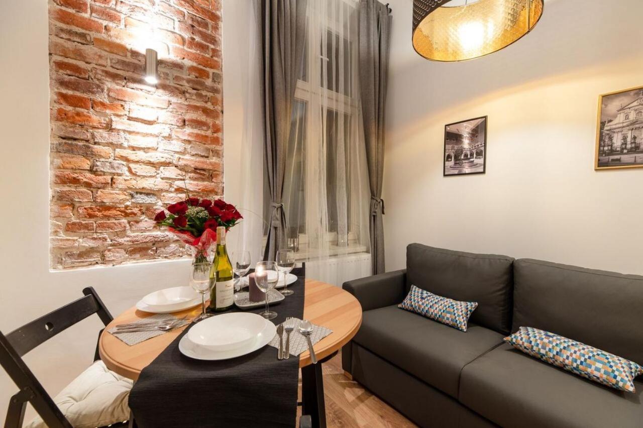Dietla 99 - Ideal Location - In The Heart Of 3*