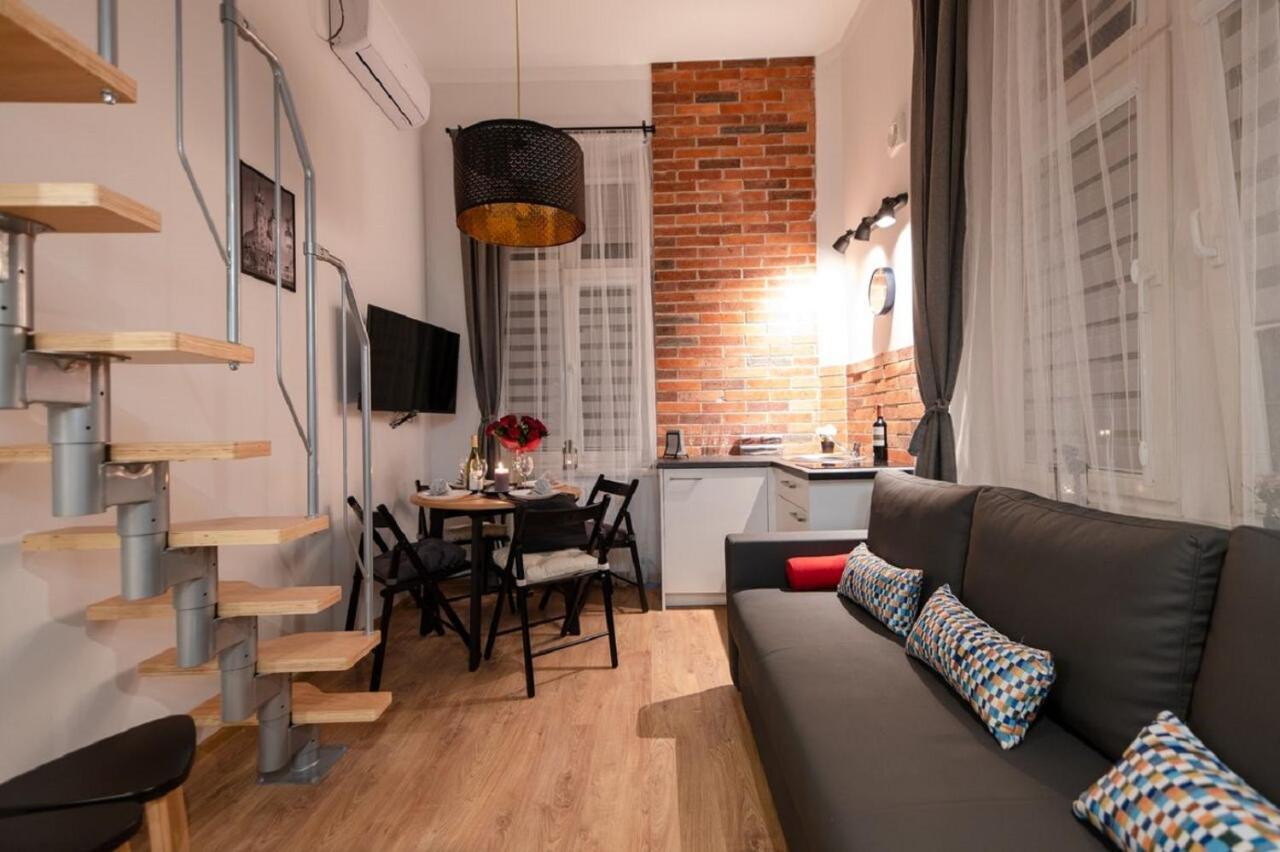 Dietla 99 - Ideal Location - In The Heart Of